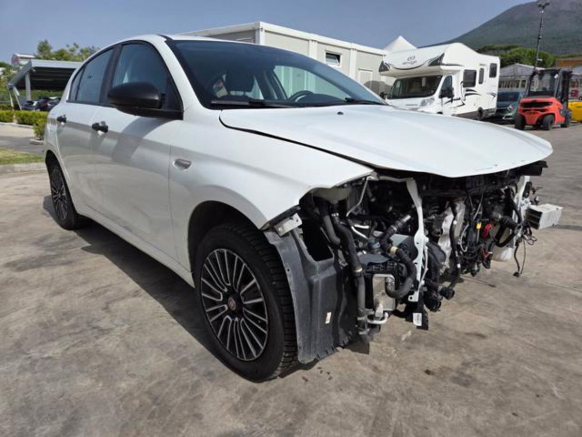 Fiat Tipo Tipo 5p 1.5 t4 hybrid Cross 130cv dct (6)