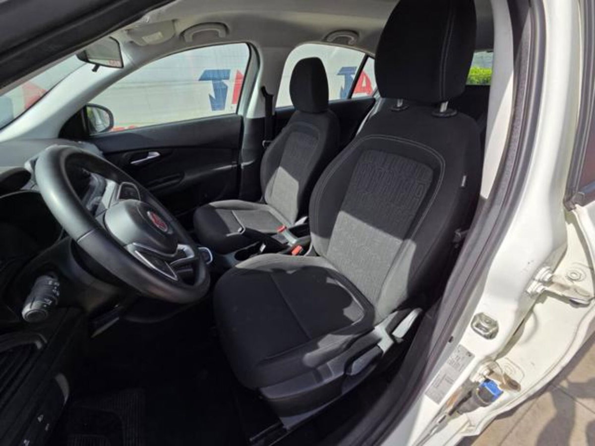 Fiat Tipo Tipo 5p 1.5 t4 hybrid Cross 130cv dct (9)