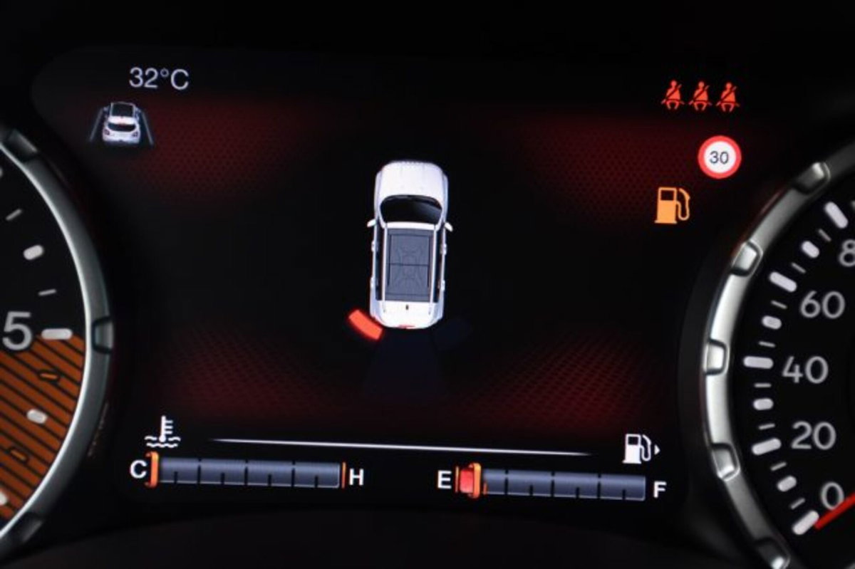 Jeep Renegade 1.6 Mjt 130 CV Limited (11)