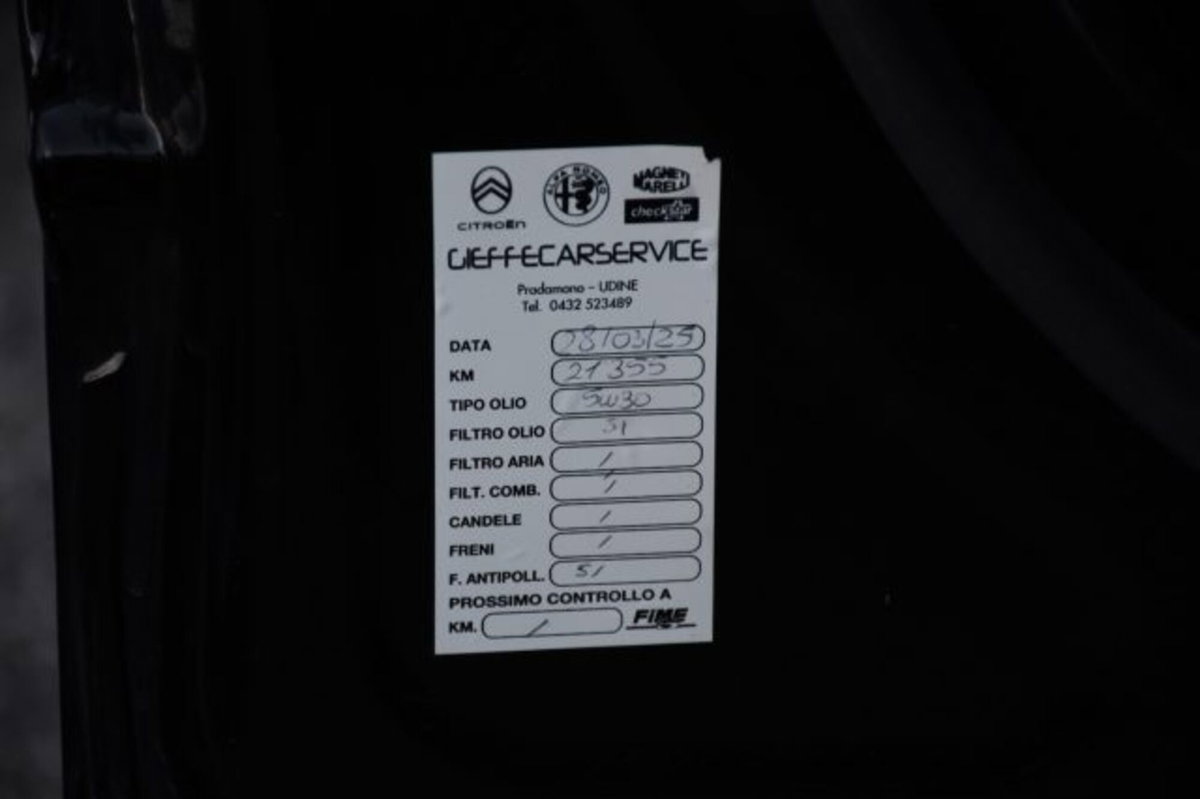 Jeep Renegade 1.6 Mjt 130 CV Limited (16)