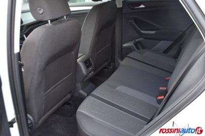 Volkswagen T-Roc 1.5 tsi Edition dsg (12)