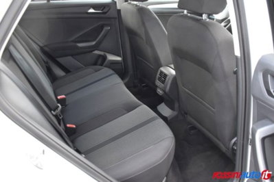 Volkswagen T-Roc 1.5 tsi Edition dsg (13)