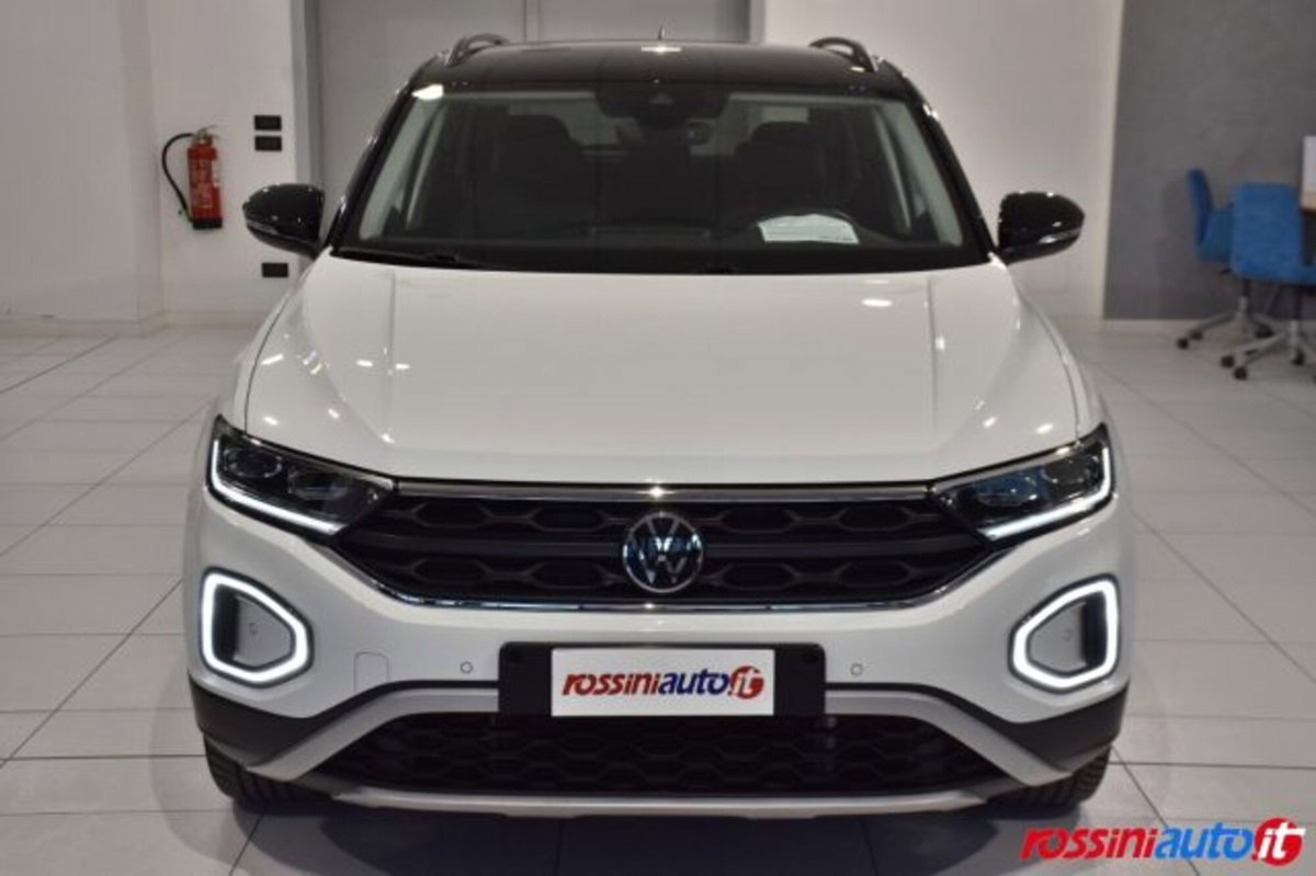 Volkswagen T-Roc 1.5 tsi Edition dsg (8)