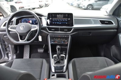 Volkswagen T-Roc 1.5 tsi Style dsg (10)