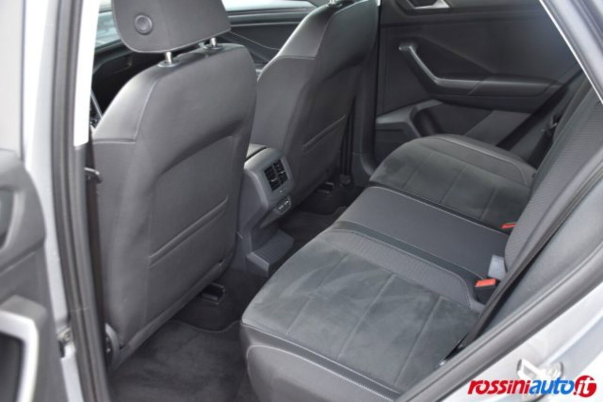 Volkswagen T-Roc 1.5 tsi Style dsg (12)