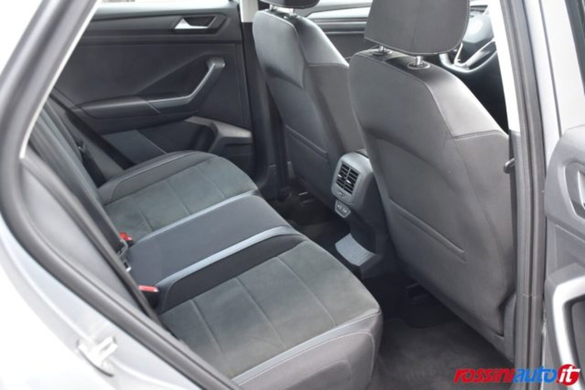 Volkswagen T-Roc 1.5 tsi Style dsg (13)