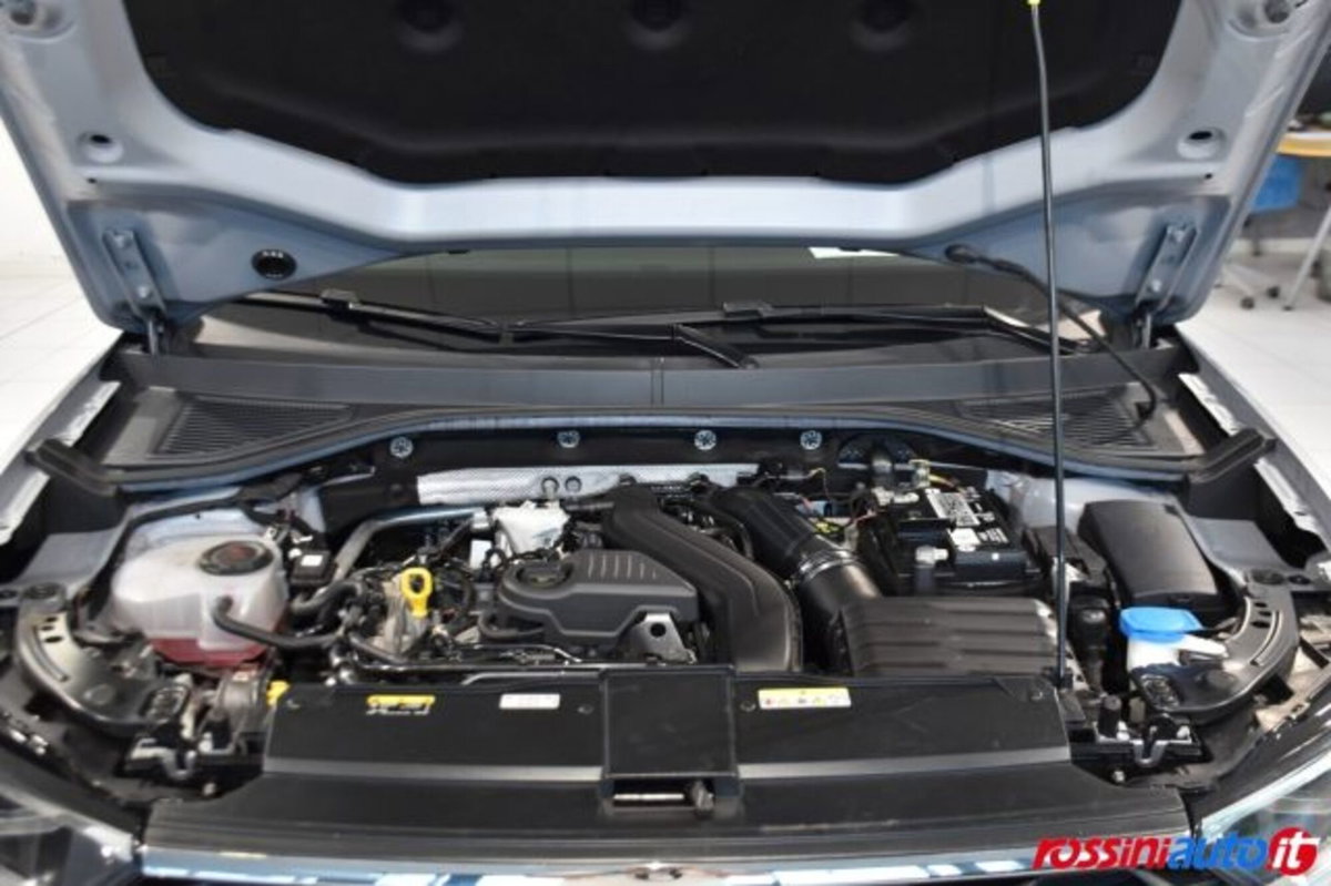 Volkswagen T-Roc 1.5 tsi Style dsg (17)