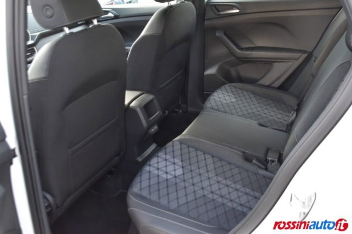 Volkswagen T-Cross 1.0 tsi R-Line 115cv (10)