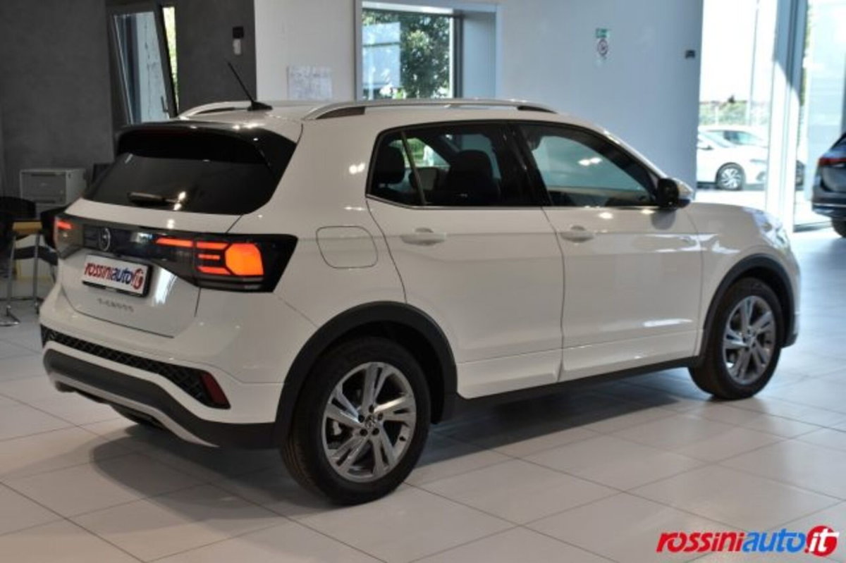 Volkswagen T-Cross 1.0 tsi R-Line 115cv (5)