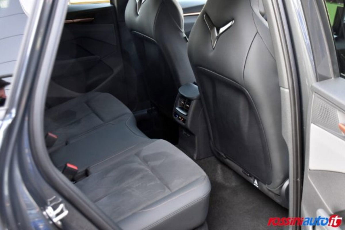 Cupra Terramar 1.5 e-hybrid Impulse 204cv dsg (13)