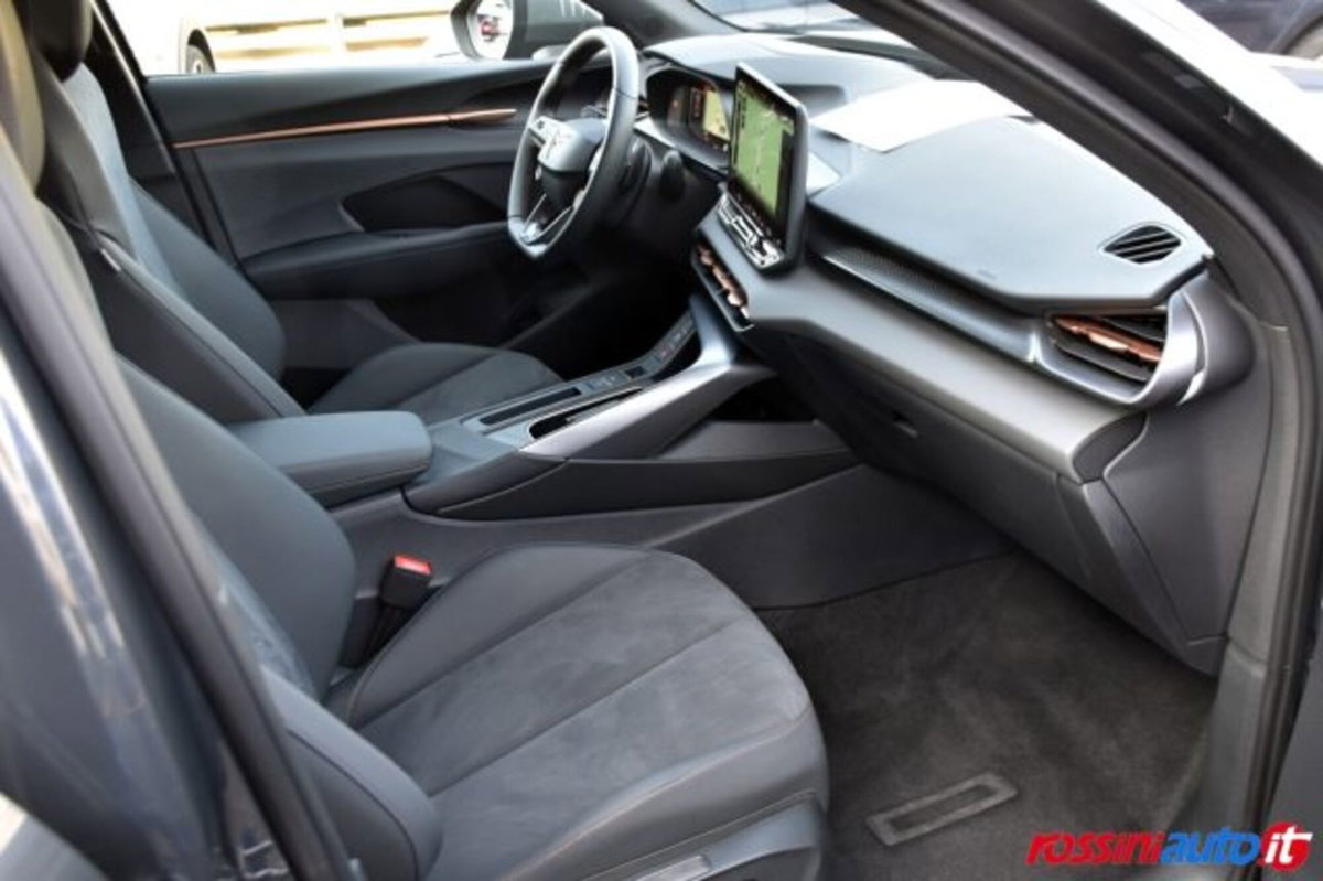 Cupra Terramar 1.5 e-hybrid Impulse 204cv dsg (14)