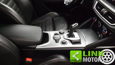 Alfa Romeo Stelvio Stelvio 2.2 Turbodiesel 210 CV AT8 Q4 Veloce (11)