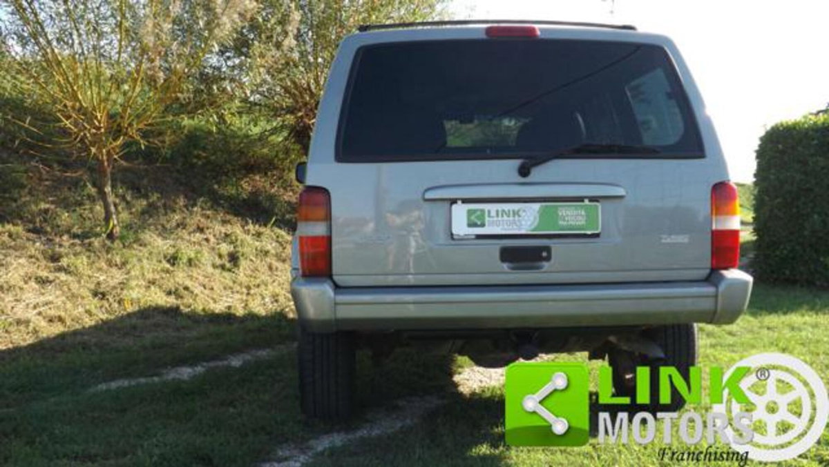 Jeep Cherokee TD 5 porte Command-Trac Classic (17)