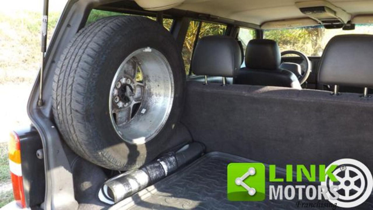 Jeep Cherokee TD 5 porte Command-Trac Classic (19)