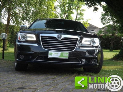 Lancia Thema 3.0 V6 Multijet II 239 CV Executive (15)