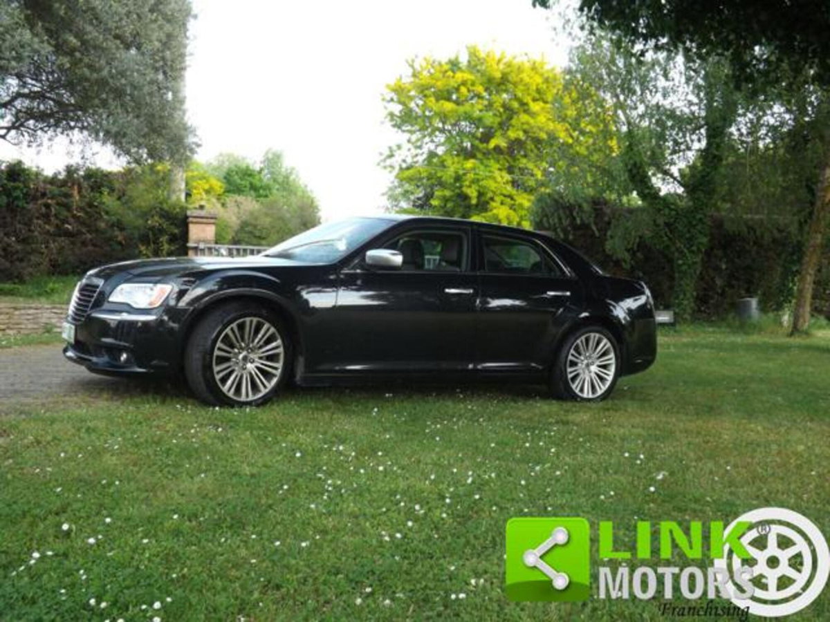 Lancia Thema 3.0 V6 Multijet II 239 CV Executive (4)