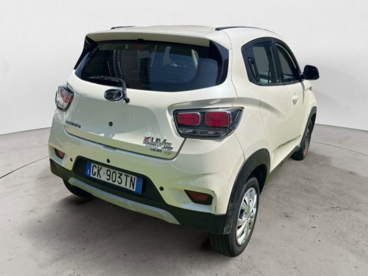Mahindra KUV100 1.2 K8 m-bifuel (3)