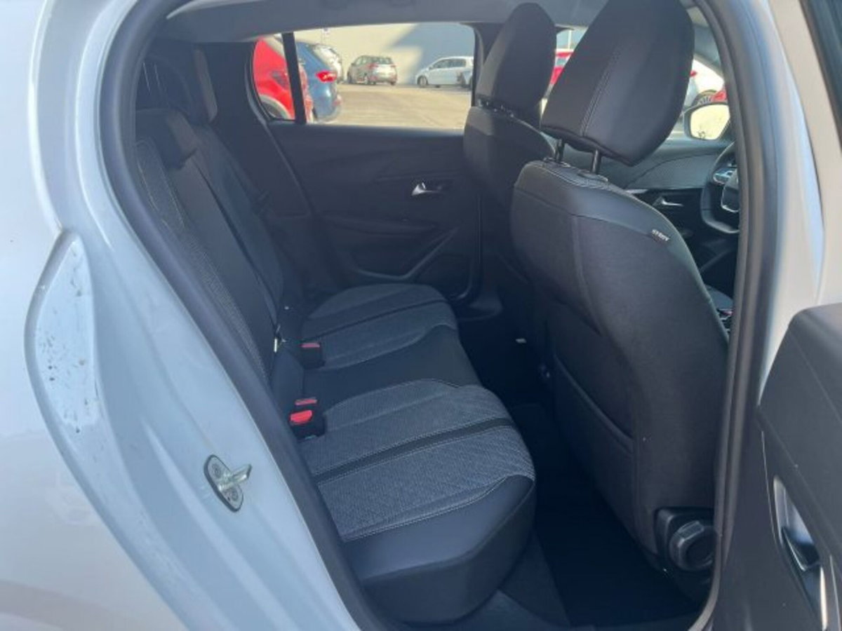 Peugeot 208 50 kWh Allure (10)