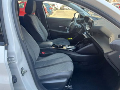 Peugeot 208 50 kWh Allure (8)