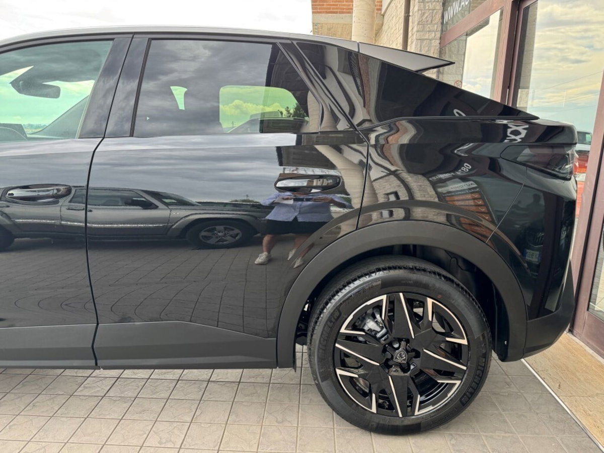Peugeot 3008 1.2 hybrid Allure 145cv e-dcs6 (3)