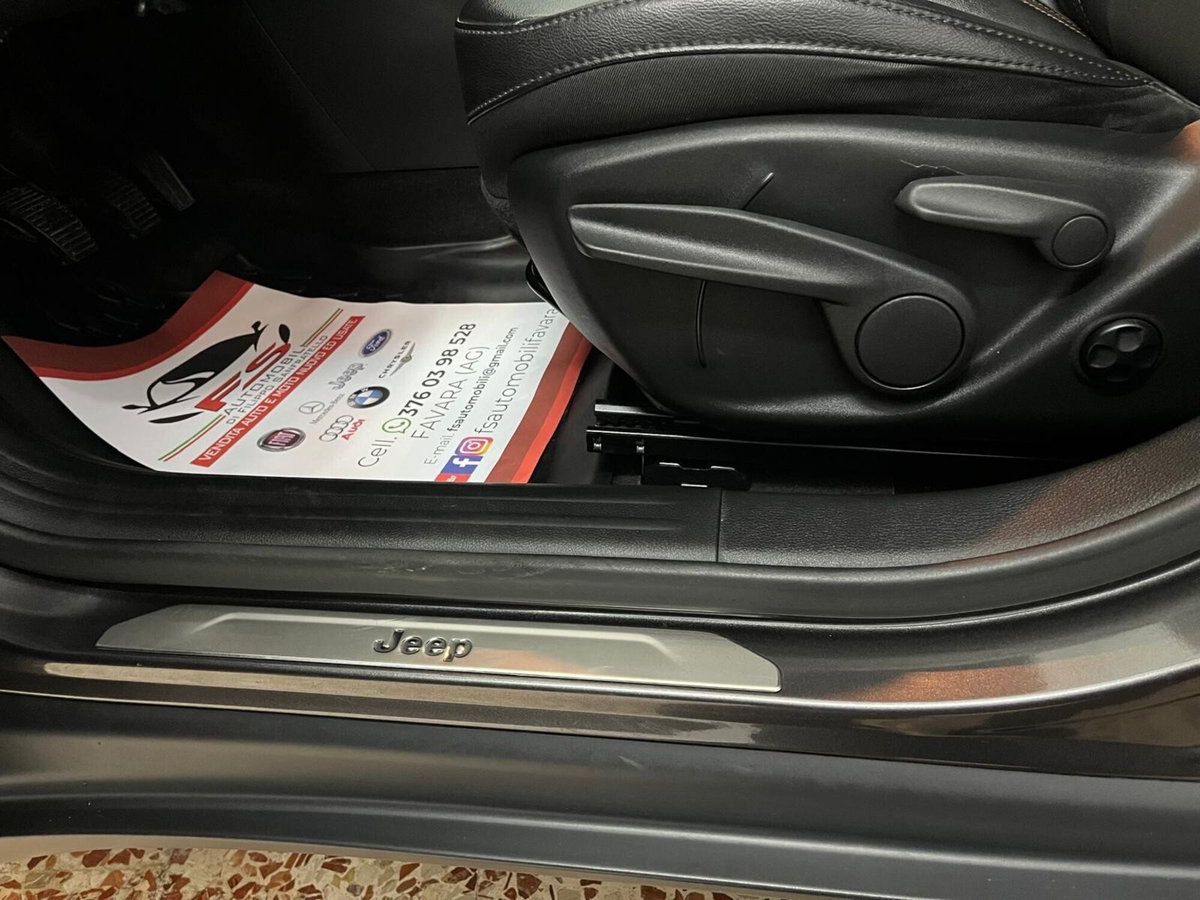 Jeep Compass 1.6 Multijet II 2WD Limited (20)