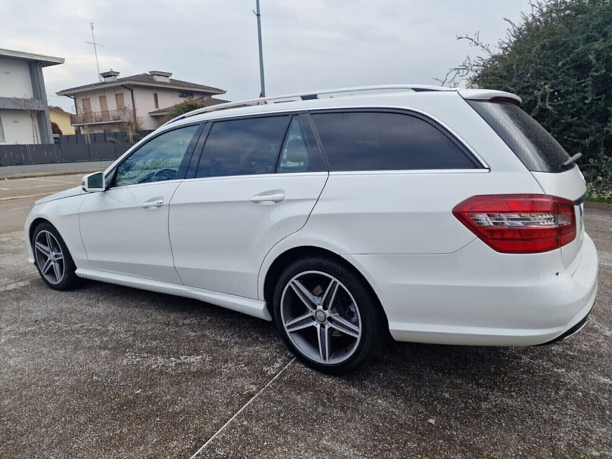 Mercedes-Benz Classe E Station Wagon 220 CDI BlueEFFICIENCY Avantgarde (4)