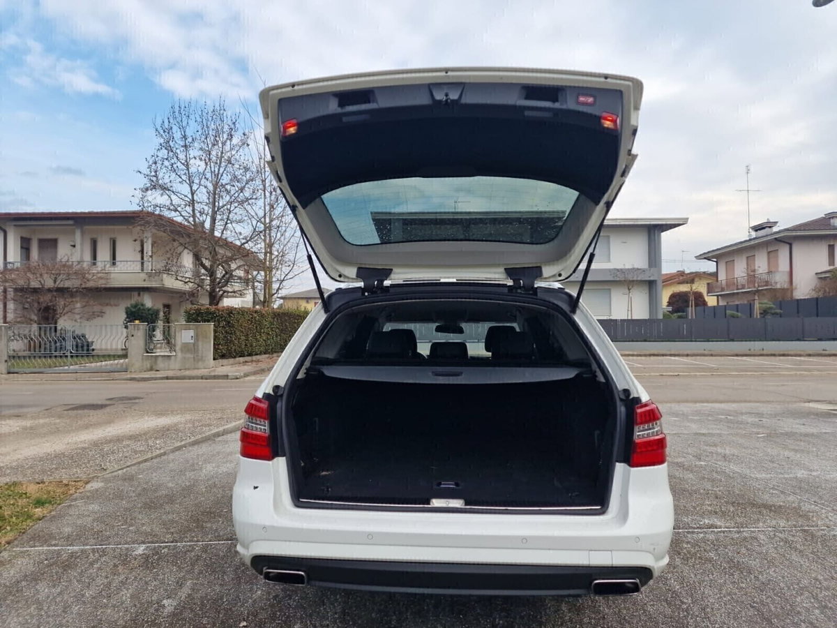 Mercedes-Benz Classe E Station Wagon 220 CDI BlueEFFICIENCY Avantgarde (6)