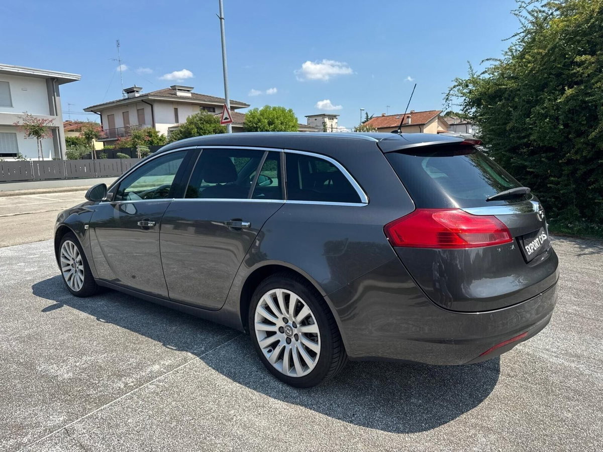 Opel Insignia Station Wagon CDTI Sports Cosmo (4)
