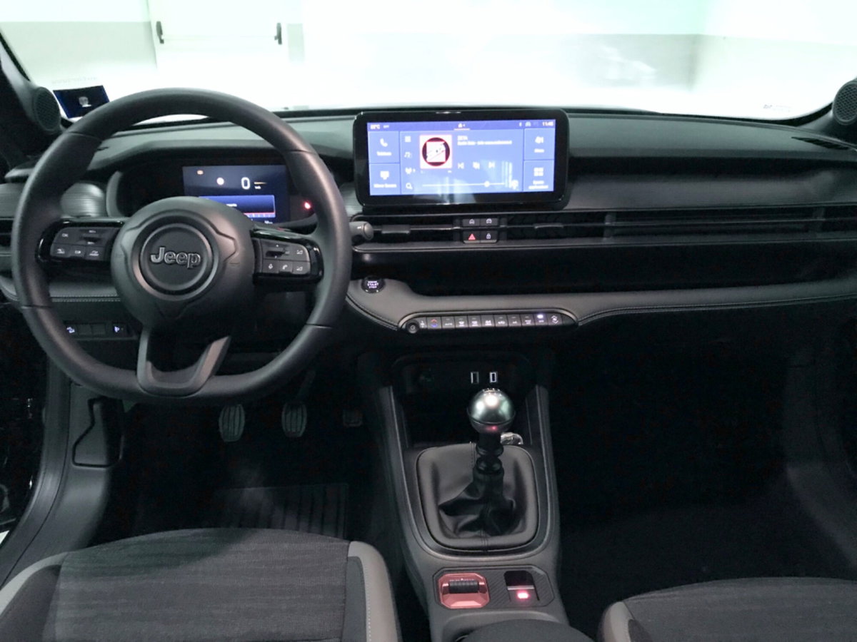 Jeep Avenger 1.2 turbo Summit fwd 100cv (13)