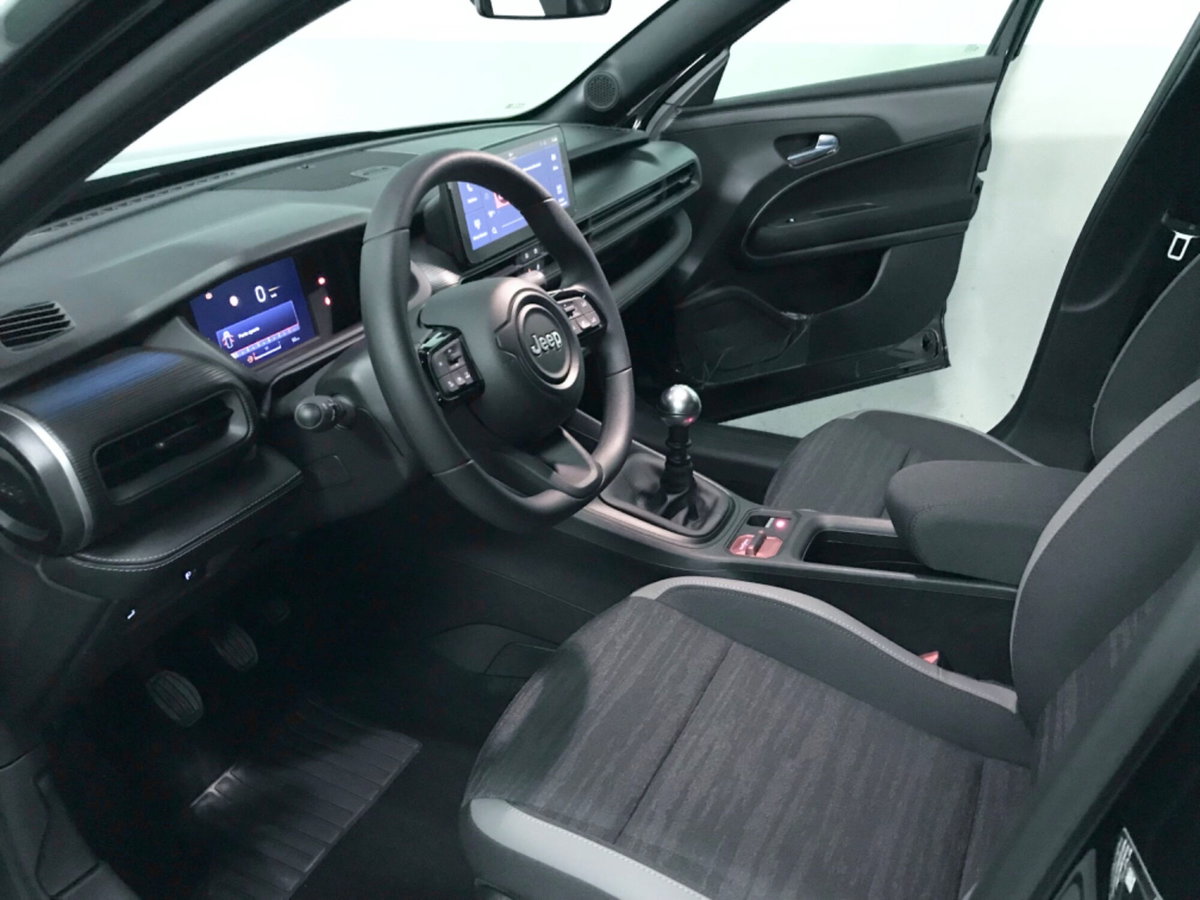 Jeep Avenger 1.2 turbo Summit fwd 100cv (14)