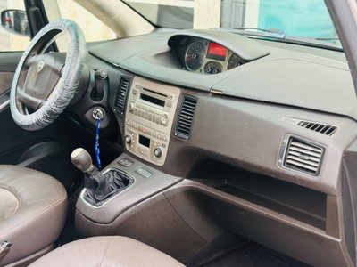 Lancia Musa 1.3 Multijet 16V 90 CV Oro (9)