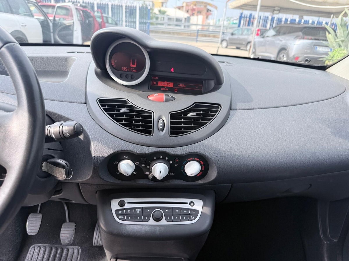 Renault Twingo 1.2 16V LEV Miss Sixty (14)