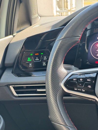 Volkswagen Golf 2.0 TSI GTI DSG (12)