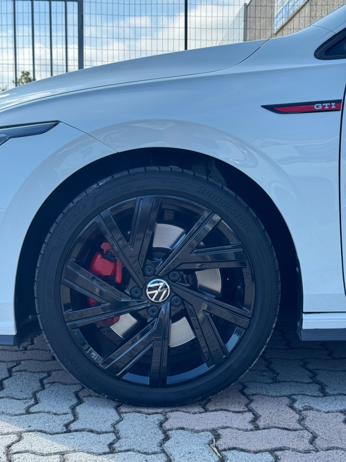 Volkswagen Golf 2.0 TSI GTI DSG (7)