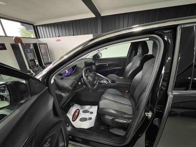 Peugeot 3008 BlueHDi 130 S&S EAT8 Allure Pack (8)