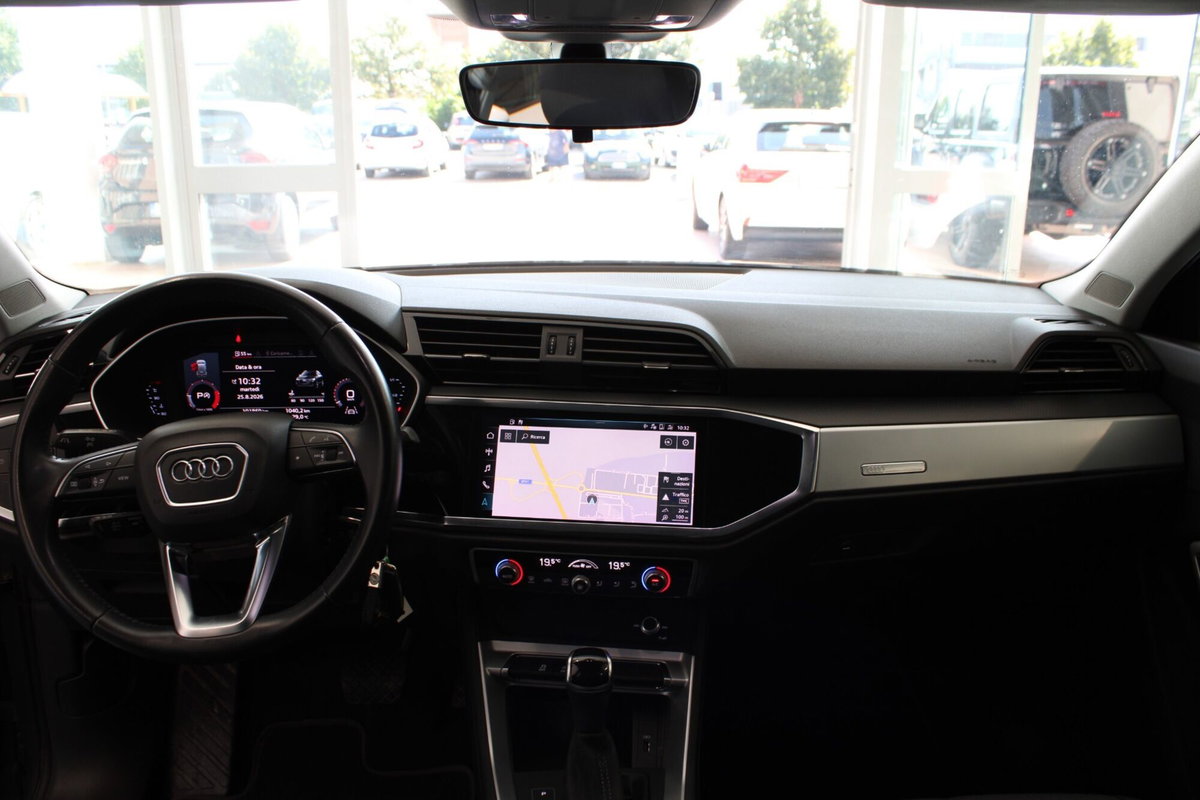 Audi Q3 2.0 TDI 150 CV quattro S tronic Business (7)