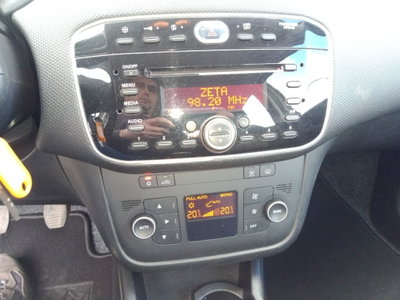 Fiat Punto 1.3 MJT II S&S 95 CV 5 porte Street (9)