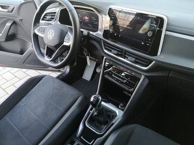 Volkswagen T-Roc 1.0 tsi Style 115cv (17)