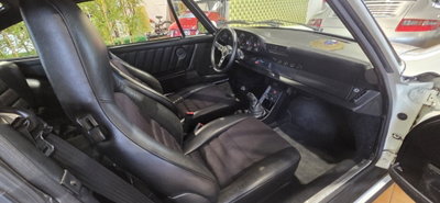 Porsche 911 Coupé Carrera 3.2 (12)