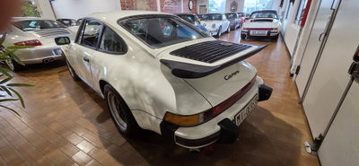 Porsche 911 Coupé Carrera 3.2 (5)