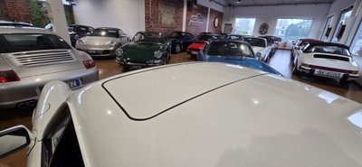 Porsche 911 Coupé Carrera 3.2 (7)