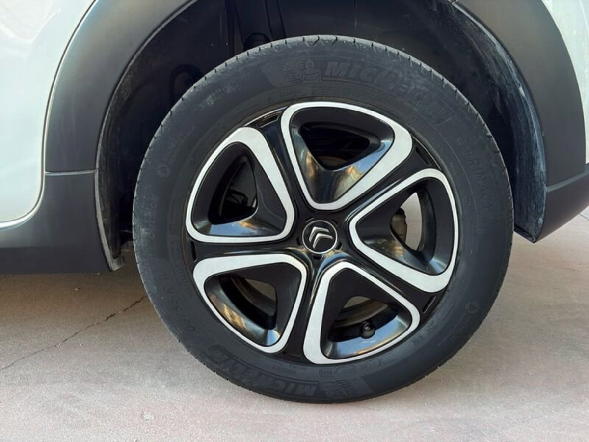 Citroen C3 PureTech 110 S&S EAT6 Shine Pack (9)