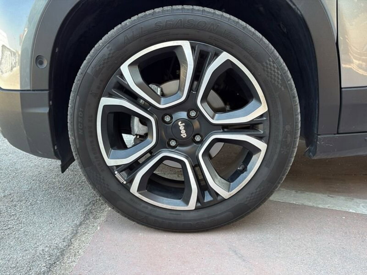 Jeep Avenger 1.2 turbo Summit fwd 100cv (14)