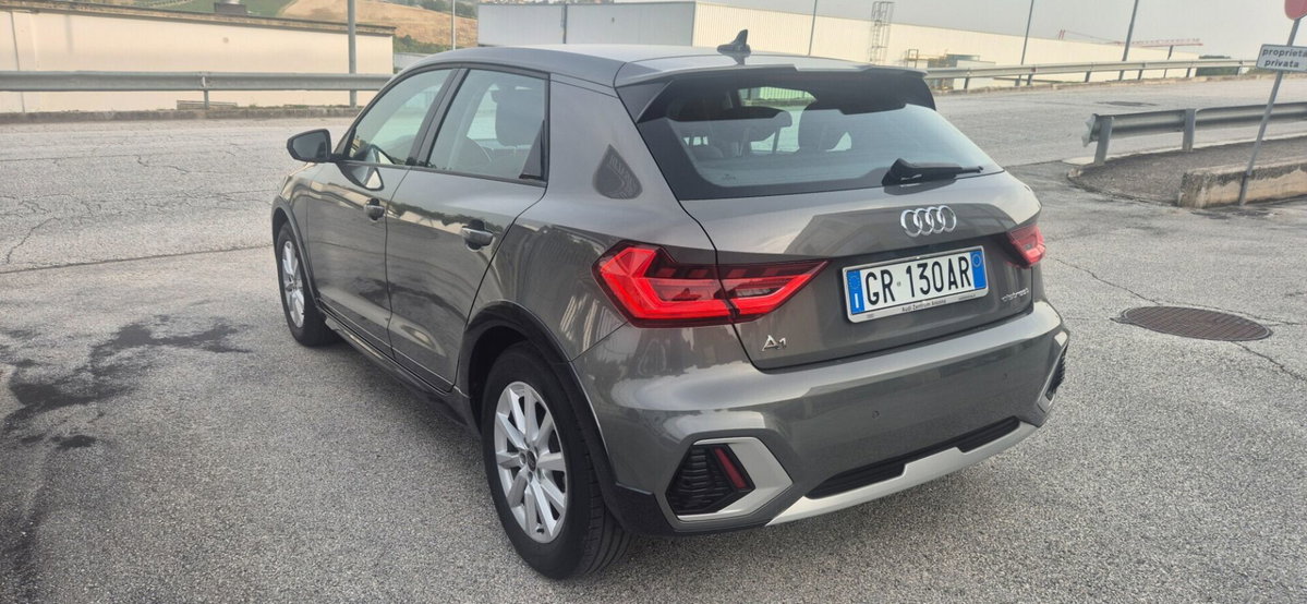 Audi A1 allstreet allstreet 30 TFSI Identity Contrast (3)