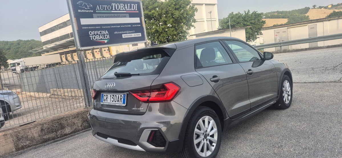 Audi A1 allstreet allstreet 30 TFSI Identity Contrast (4)