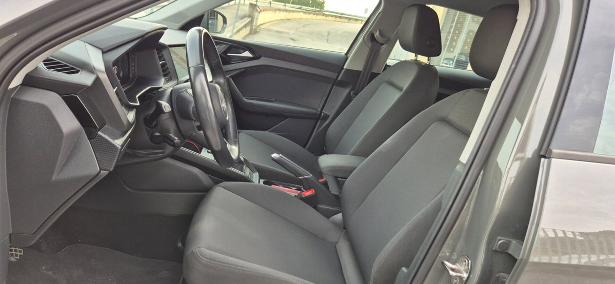 Audi A1 allstreet allstreet 30 TFSI Identity Contrast (8)