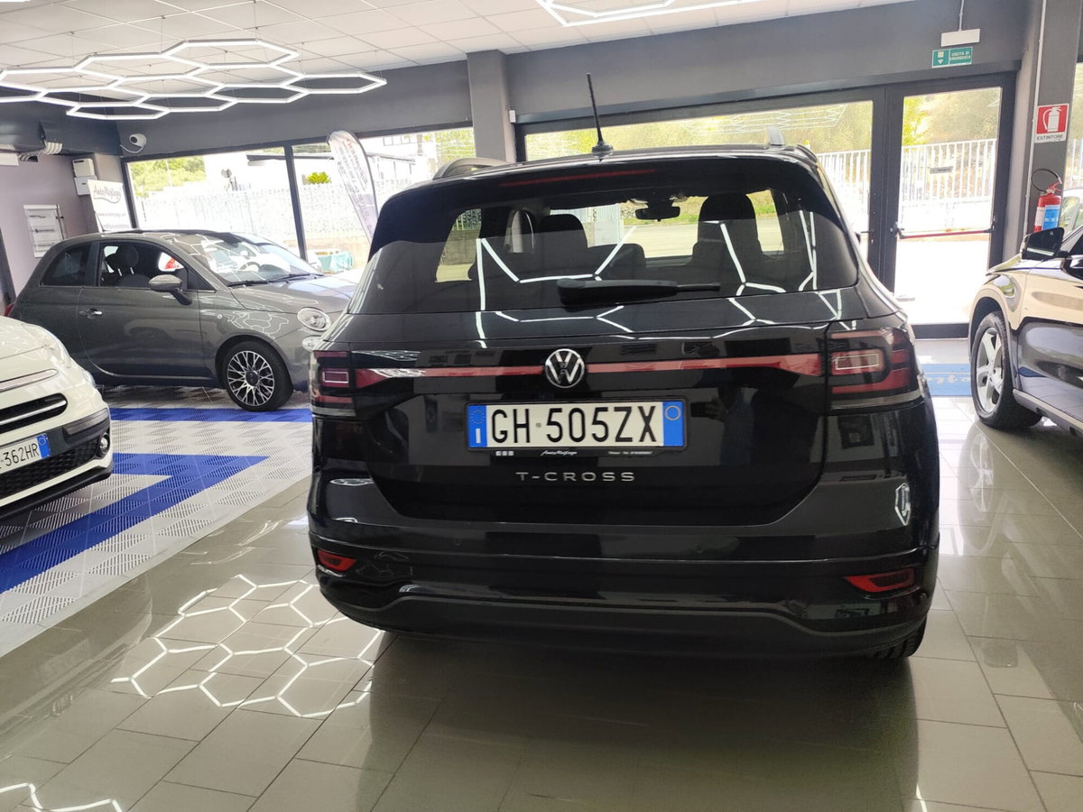 Volkswagen T-Cross 1.0 TSI 110 CV DSG Sport (5)