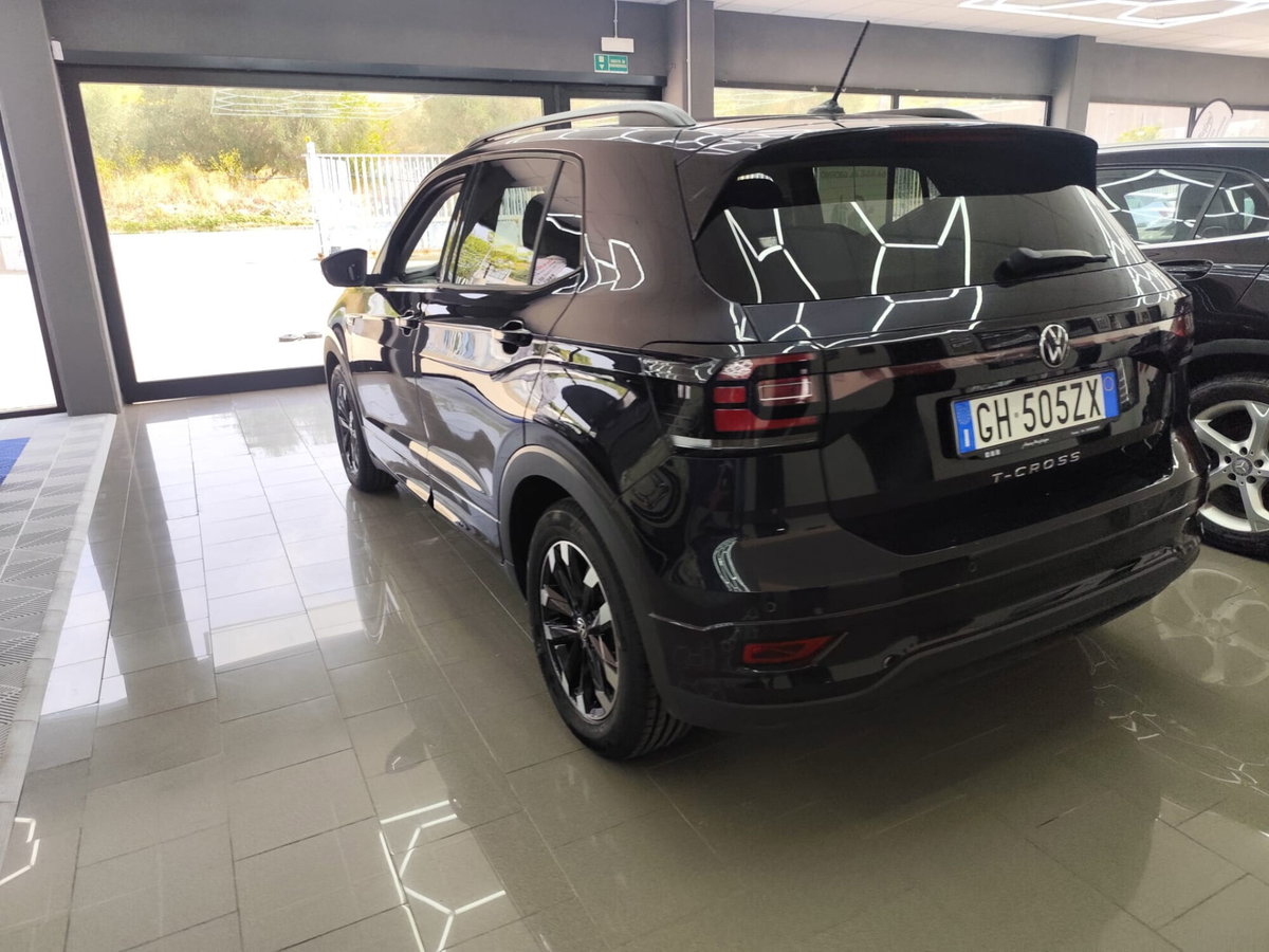 Volkswagen T-Cross 1.0 TSI 110 CV DSG Sport (6)
