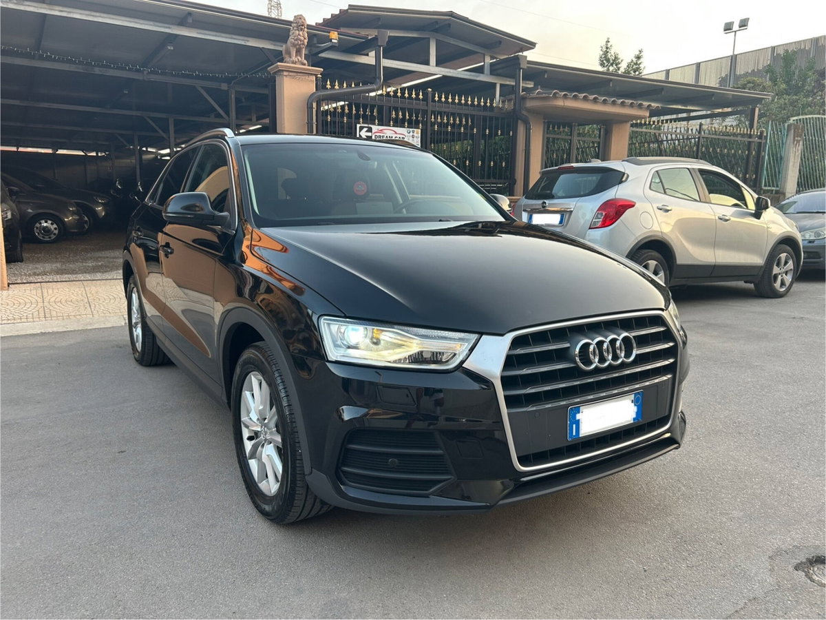 Audi Q3 2.0 TDI 120 CV Sport (4)