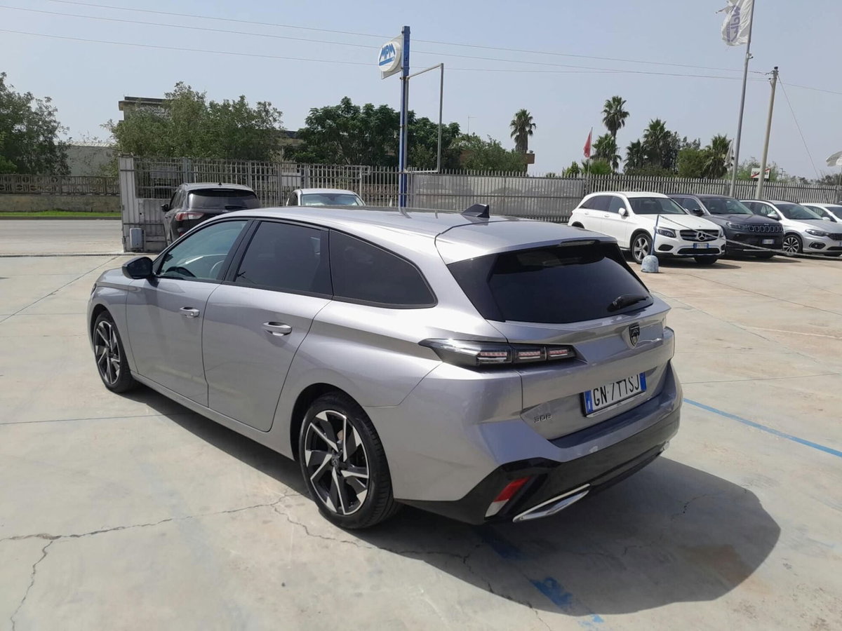 Peugeot 308 BlueHDi 130 S&S EAT8 Allure Pack (9)